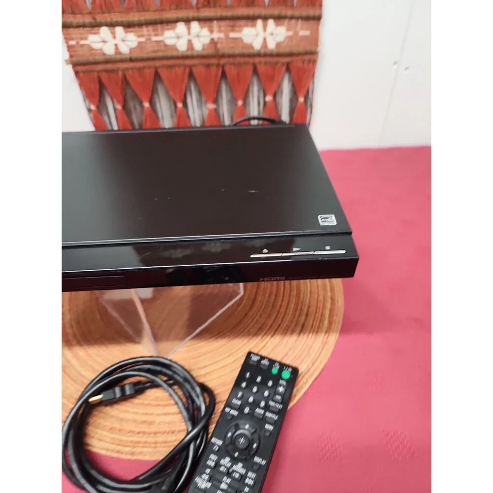 Sony CD/DVD Player DVP-SR5OOH With Remote W/ HDMI Cord Tested Working